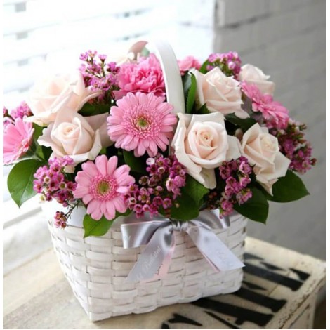 Gorgeous Flowers Basket Diamond Art Kit