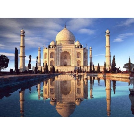 Stunning View of Taj Mahal Diamond Painting Kit
